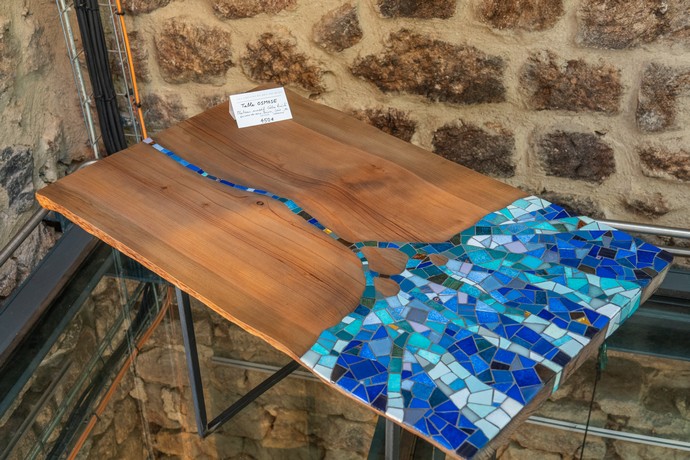 Meyras - expo-vente muletiers - marie voisin ©sourcesetvolcans
