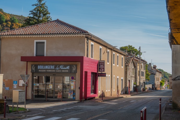 mayres-boulangerie-la-farinette©sourcesetvolcans mayres-boulangerie-la-farinette©sourcesetvolcans