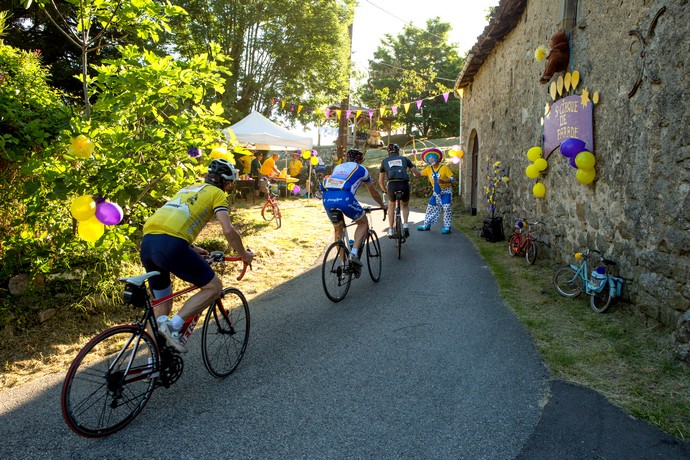Course cyclotouriste de l'Ardéchoise en Ardèche - sports et activités en Ardèche dans les Monts d'Ardèche