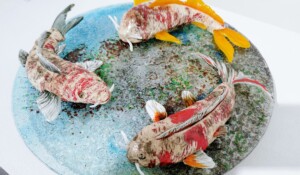 Créationcollective L. Rondeau (nageoires verre) E. Bourget (corps céramique) M.Ausserresse(mare verre)