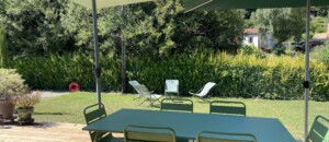vue jardin depuis terrasse