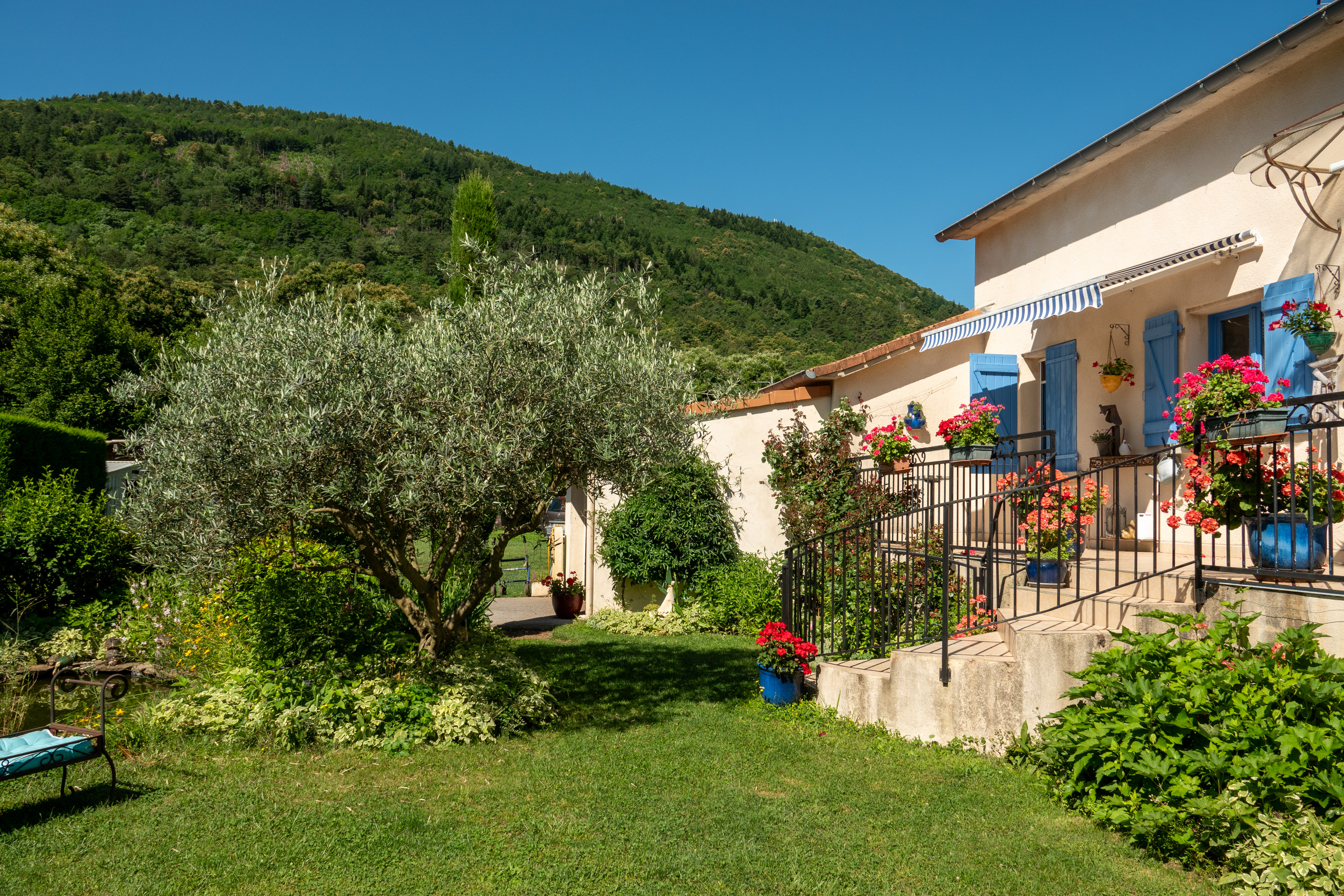 Façade gîte La Montagne