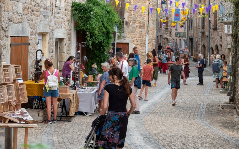 Fête votive à Meyras