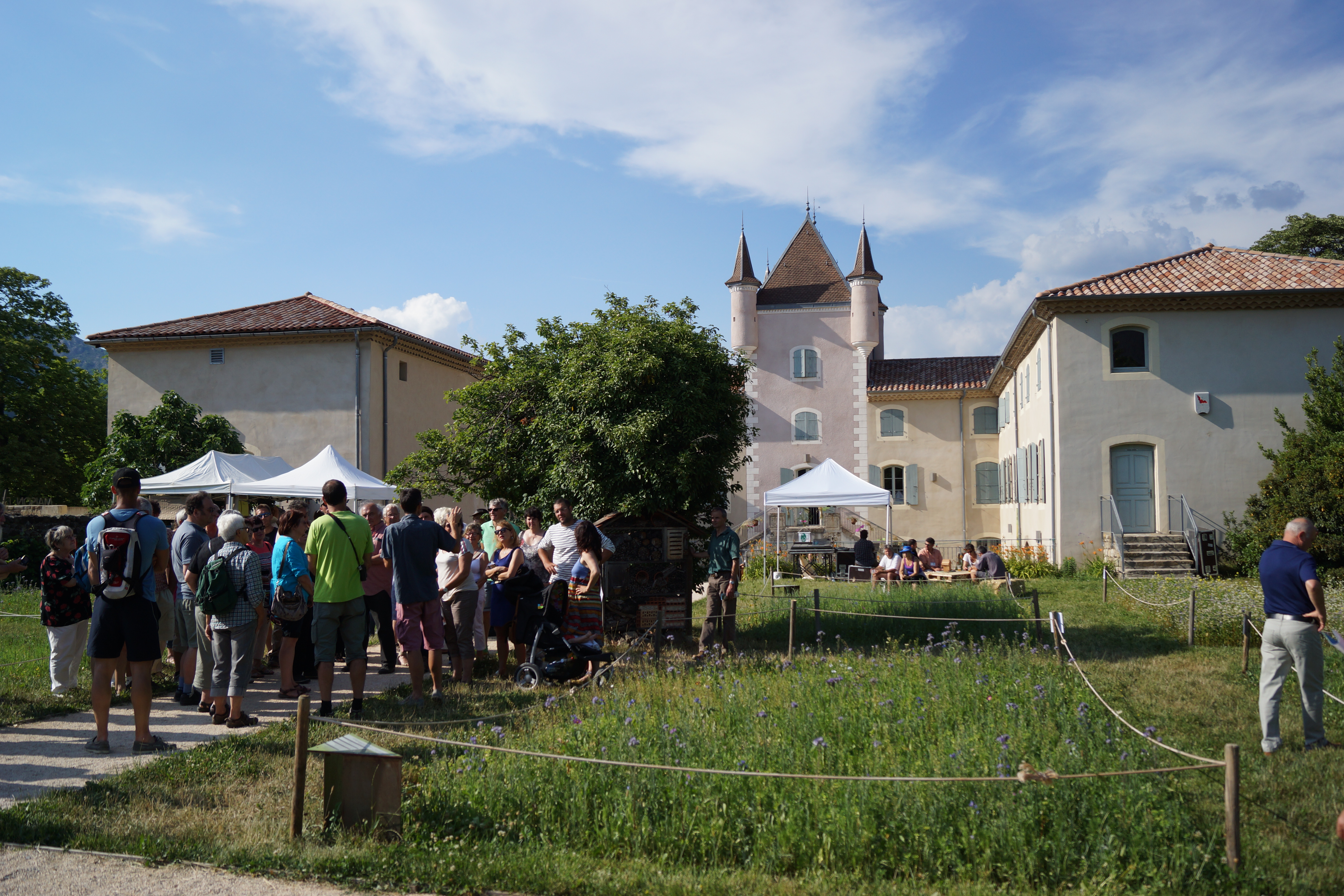 Jaujac - Maison du Parc naturel regional des monts d'Ardèche extérieur ©N.Klee