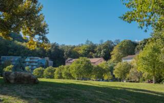 DSC01600-Meyras-parc thermal sous le soleil ©sourcesetvolcans - ©sourcesetvolcans