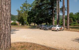 Parking – Château de Blou_Thueyts - ©Sources & Volcans