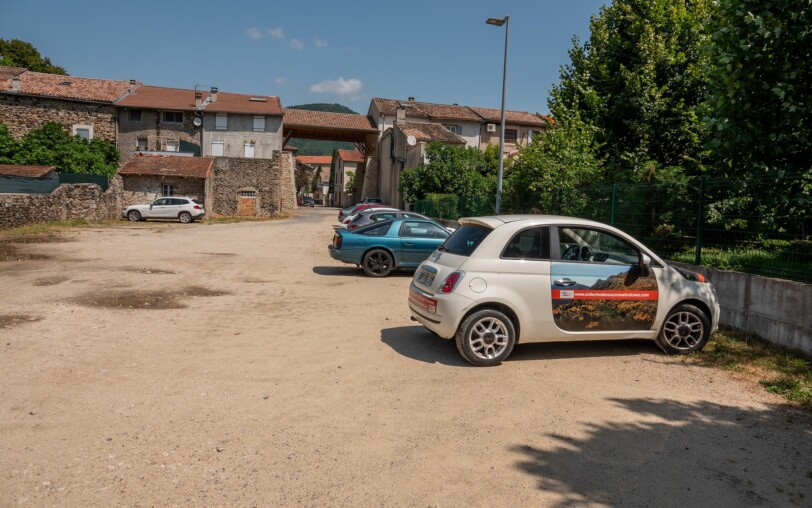 Parking - Val d'Ardèche_Thueyts