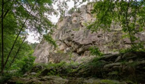 Tras les Baumes climbing site