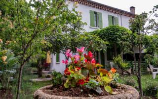 Gite et jardin de la Villa Brioude à Meyras, Neyrac-les-Bains - ©sourcesetvolcans