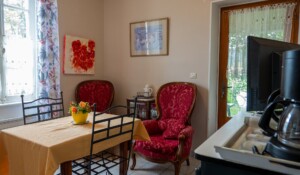 Coin salle à manger, Villa Brioude 3 à Meyras, Neyrac-les-Bains