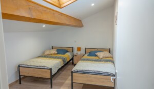 DSC06920 - La Fenière - chambre 2 deux lits simples