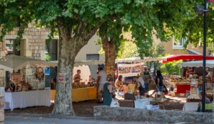 Marché de Meyras