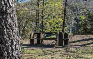 Aire de pique-nique - Parking du stade à Thueyts - ©Sources & Volcans
