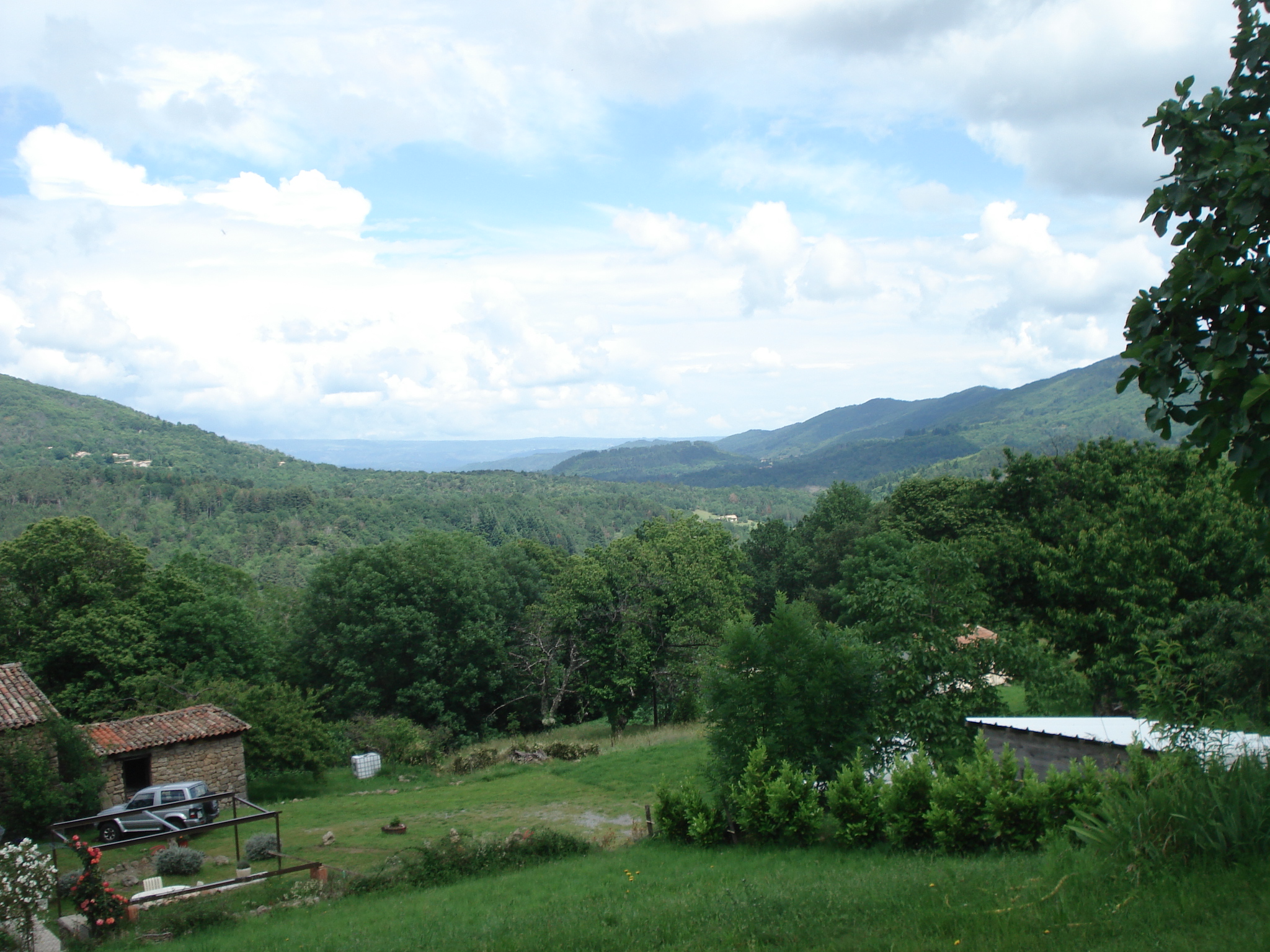 La Souche - La clède - Vue montagnes