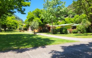 Espace vert - © Camping La Charderie