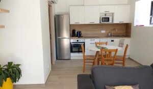 Gite la grange de Kylou - cuisine et salon