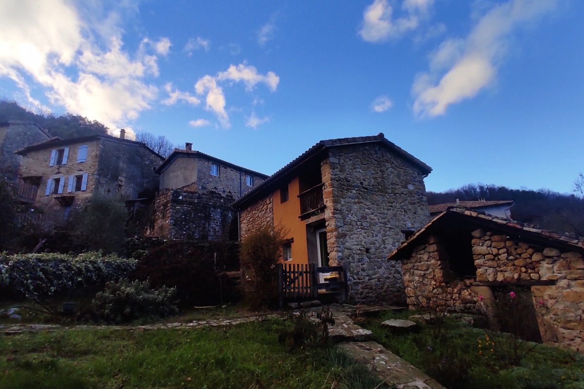 Jade Ziggie - Le hameau