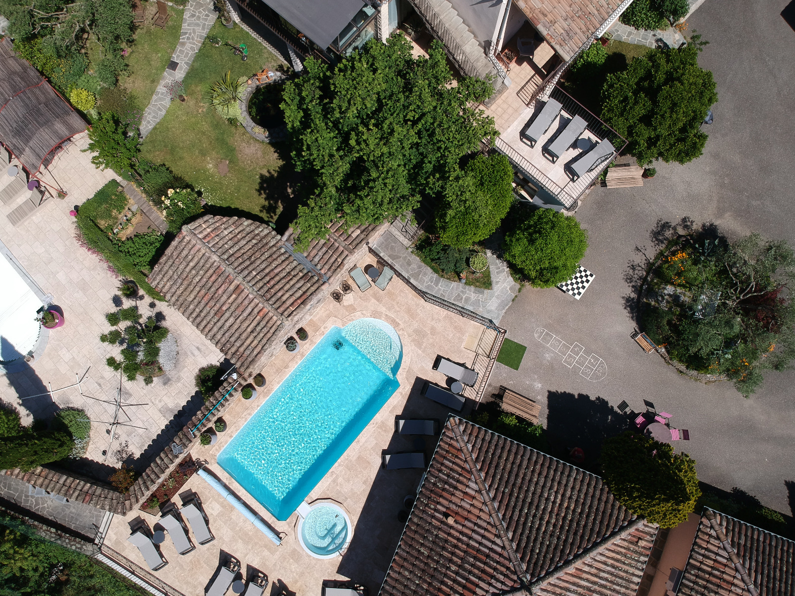 Piscine vue aérienne