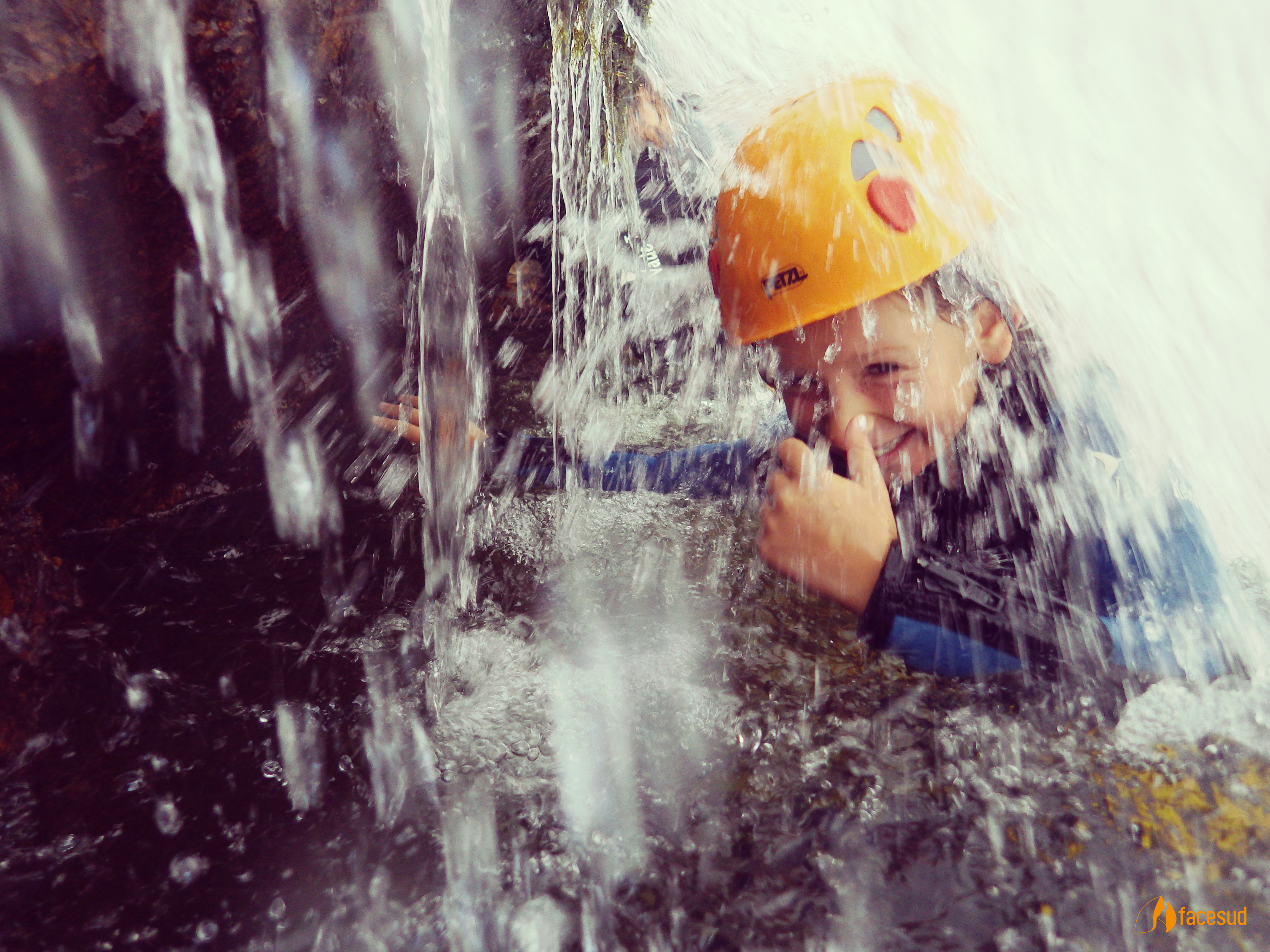 Face Sud : Canyoning, Via Ferrata, Spéléologie, Escalade, Via Cordata, Canoë-kayak - Vallon Pont d’Arc