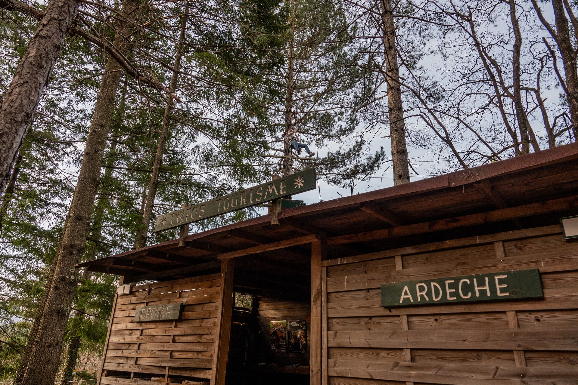 Accroche toi aux branches Jaujac_Jaujac