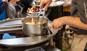Jaujac - Ardèche s'invite au Menu- bouillond e volaille©sourcesetvolcans