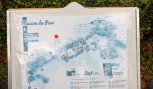Belvédère de Rochemure et plan de la Maison du Parc à Jaujac
