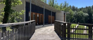 Jaujac - La bastide entrée 2