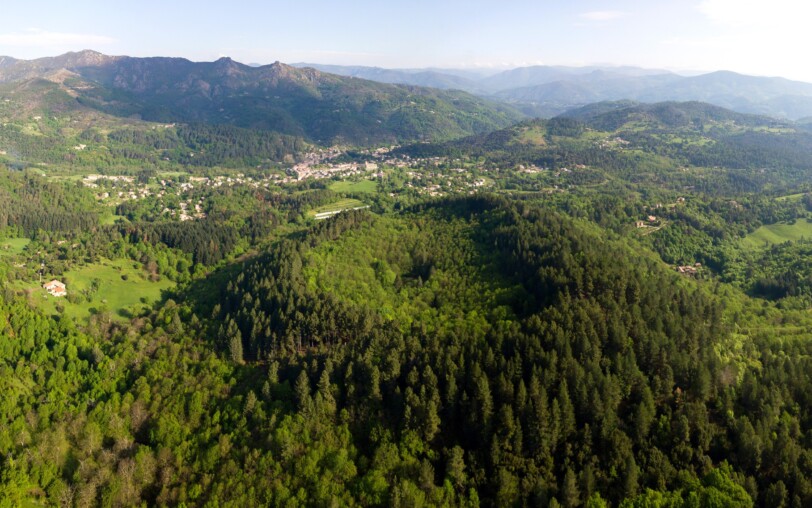 Jaujac - Volcan de la Coupe de Jaujac vu en ULM ©S.BUGNON