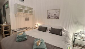 Chambre avec lit en 160 modulables en 2 lits 80 sur demande