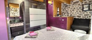 Chambre Myrtille avec chauffeuse convertible pour enfant