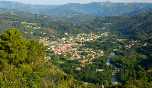 Lalevade - Vue depuis le Col de Farges ©S.BUGNON