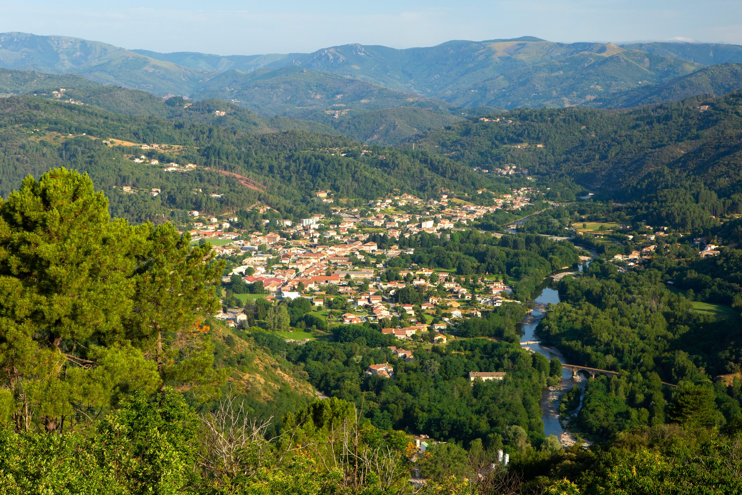 Lalevade - Vue depuis le Col de Farges ©S.BUGNON