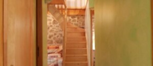 Le couloir avec accès à la mezzanine