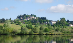 Le Mont Chiniac depuis le Lac de Véron