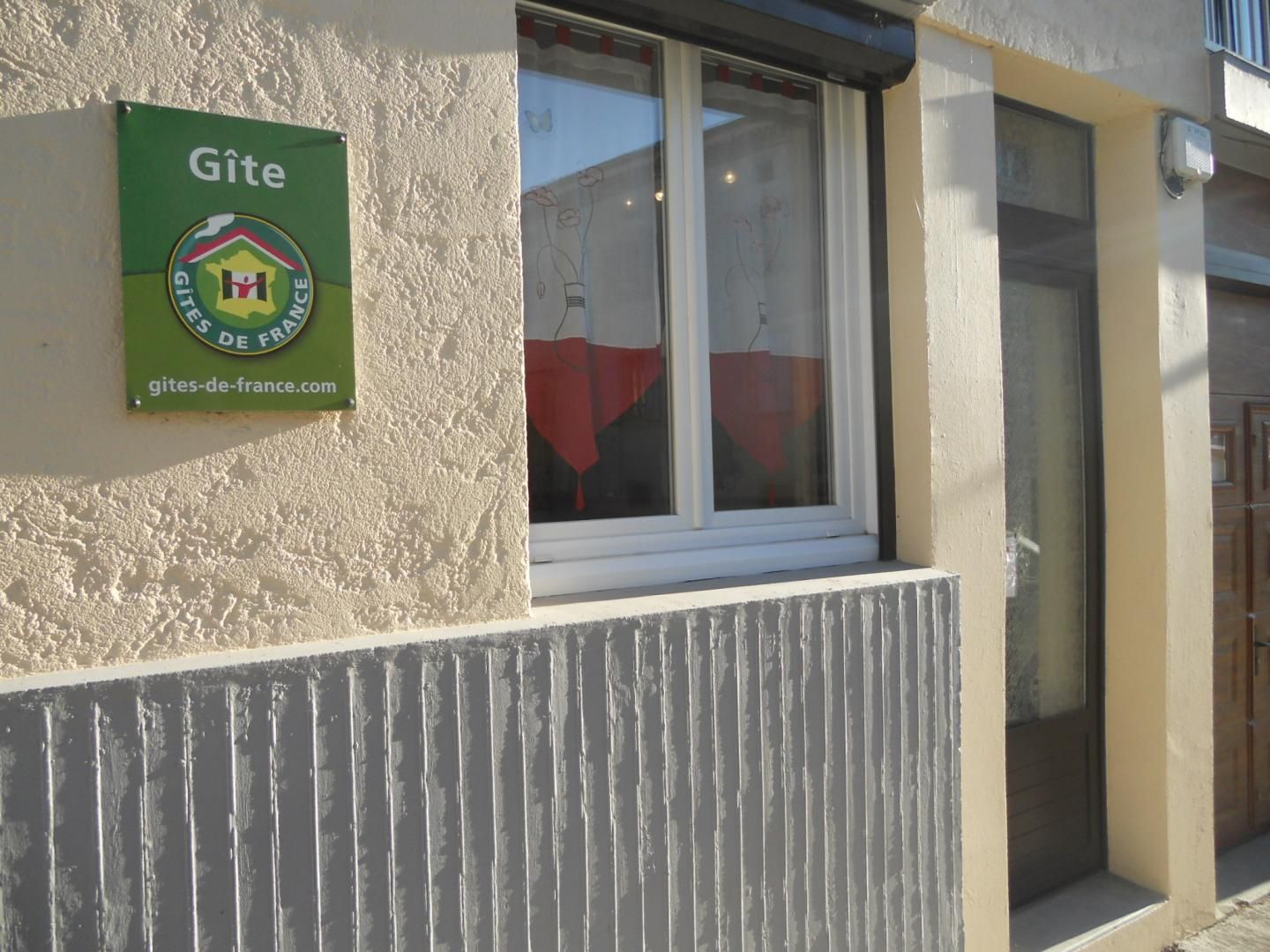 entrée principale 163 rue du champ de mars