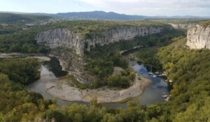 Cirque de gens - Gorges de l'Ardèche ©G.Paumier