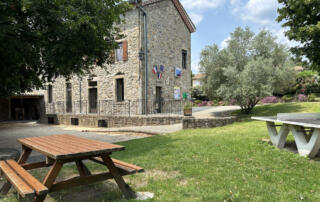 Mairie de Fabras - ©Sources & Volcans