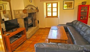 Jaujac - Maison des Sources - coin salon