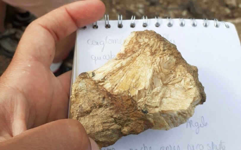 Let's dive into the rocks_Jaujac