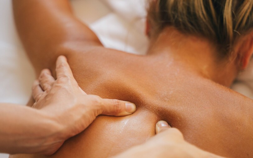 Massage aux Thermes de Neyrac-les-Bains en Ardèche : bons cadeaux Utilisable pendant 1 an pour toutes les prestations thermales (Boutique, Soins, Spa, Résidence, Esthétique, Aquagym…)