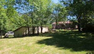 Mayres - camping auprès de mon arbre - pré et guinguette