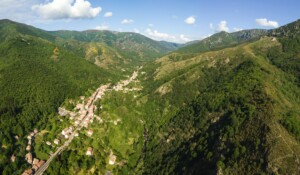 Mayres - Le village-2 ©S.BUGNON