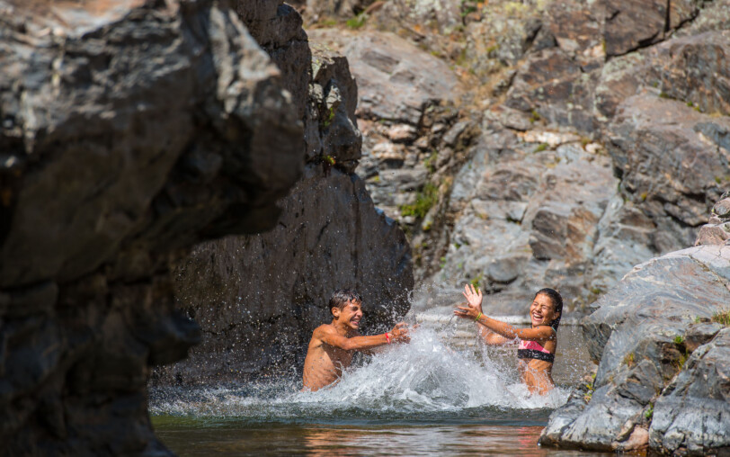 Baignade en vallée de la Thines