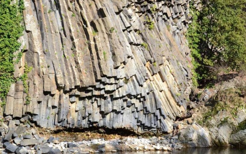 Basalt flows of the Amarnier in Meyras