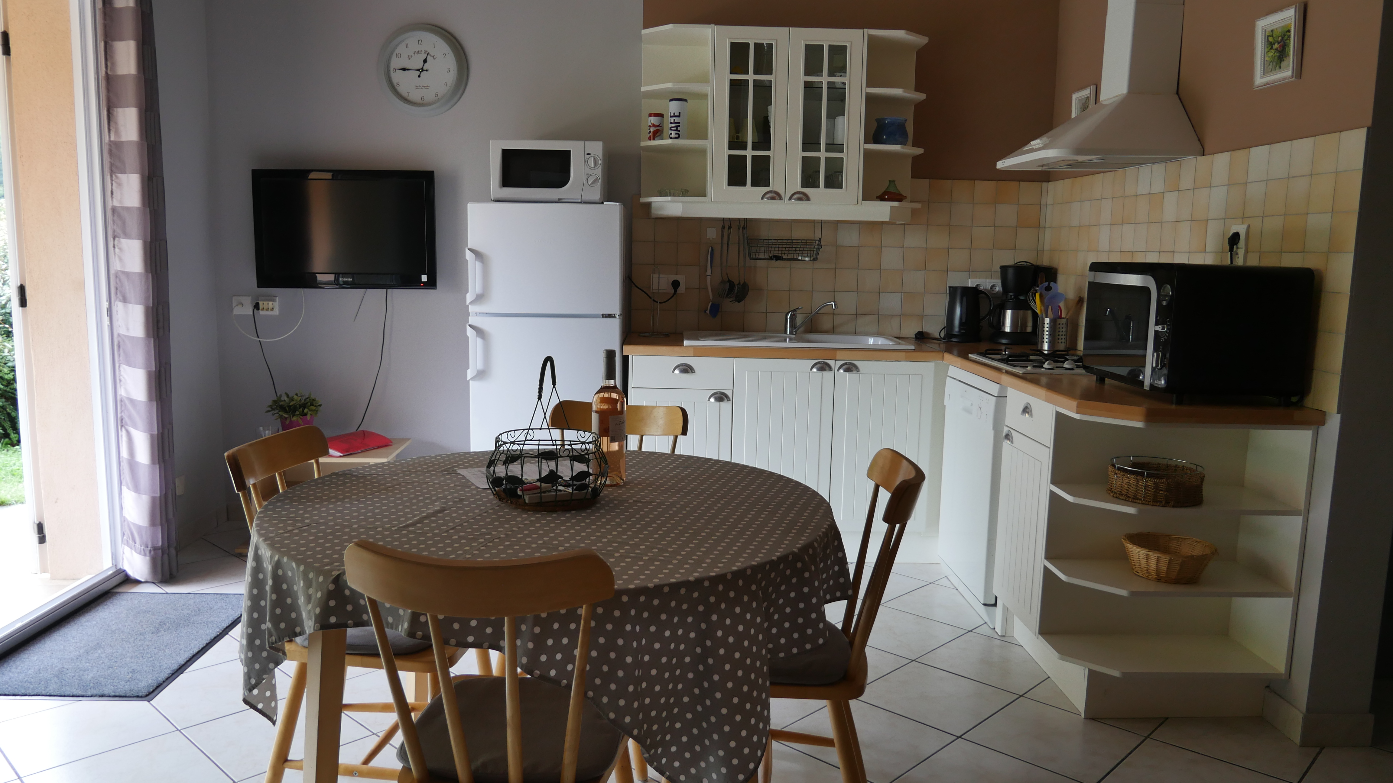 Catalpa (gîtes de Neyrac-les-Bains)_Meyras