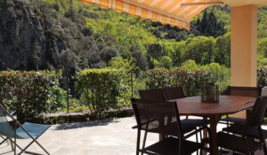 Catalpas (gîtes de Neyrac-les-Bains)_Meyras