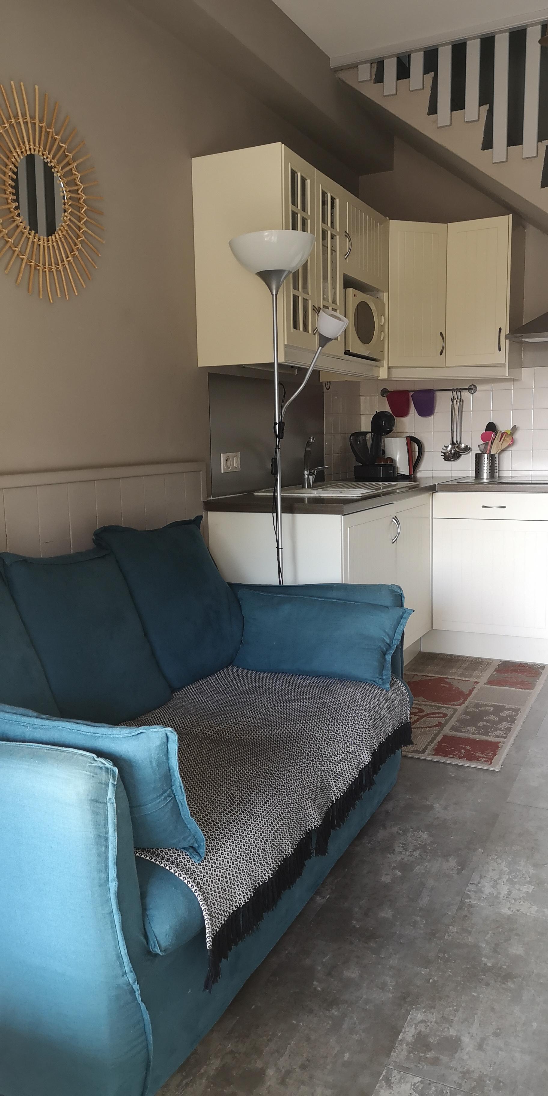 cuisine séjour 2, Iris (gîtes de Neyrac-les-Bains)