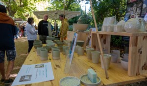 Markt mit Kunsthandwerkern und Produzenten