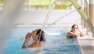 Meyras - Piscine thermale aux thermes de neyrac les bains ©altimax©stnb