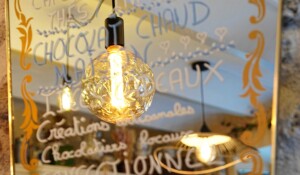 Ambiance chaleureuse et rétro du "Café des Thés" !